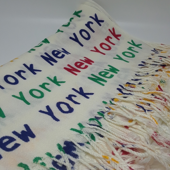 New York Scarf Shawl - Picture 1 of 3